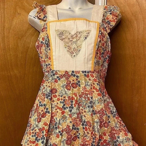 Ruffled, Floral Tank Top - Picture 1 of 8